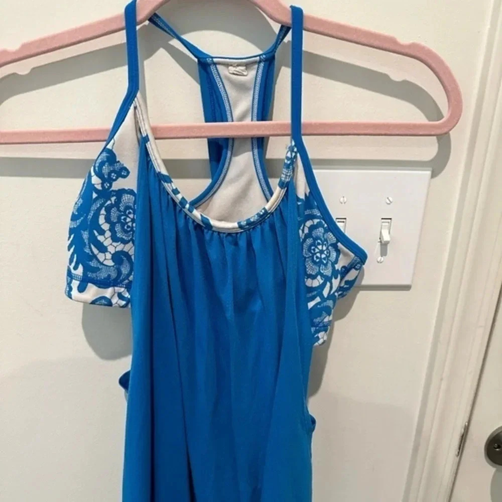 🍀 Lululemon Womens size 6 tank set